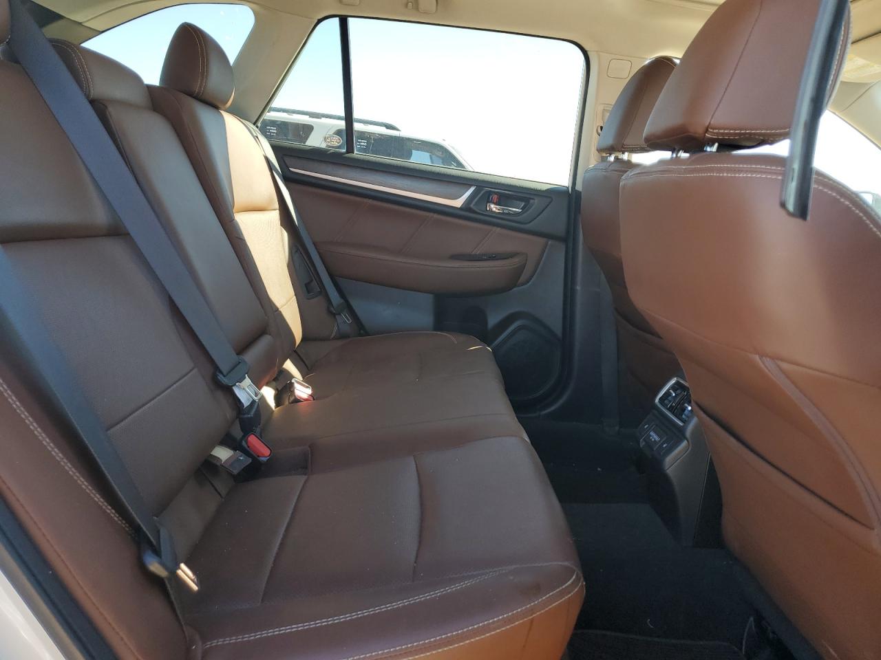 2018 Subaru Outback VIN 4S4BSATC0J3218997 Copart auction photo, hail / minor dent/scratches damage thumbnail 11