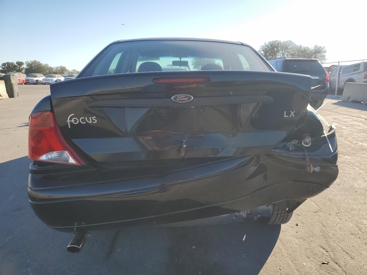 2000 Ford Focus VIN 1FAFP33P8YW216936 Copart auction photo, rear end / front end damage thumbnail 6