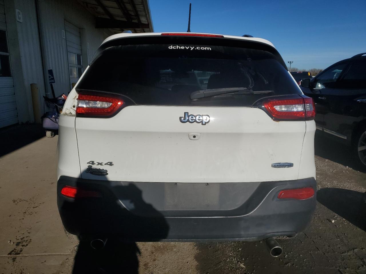 2015 Jeep Grand Cherokee VIN 1C4PJMCS7FW559115 Copart auction photo, front end / minor dent/scratches damage thumbnail 6