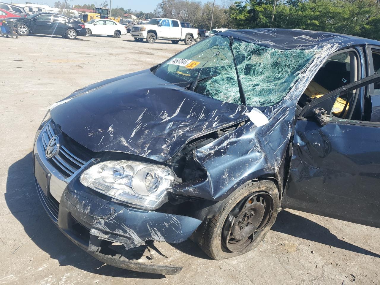 2010 Volkswagen Jetta VIN 3VWJZ7AJ8AM003914 Copart auction photo, all over damage thumbnail 12