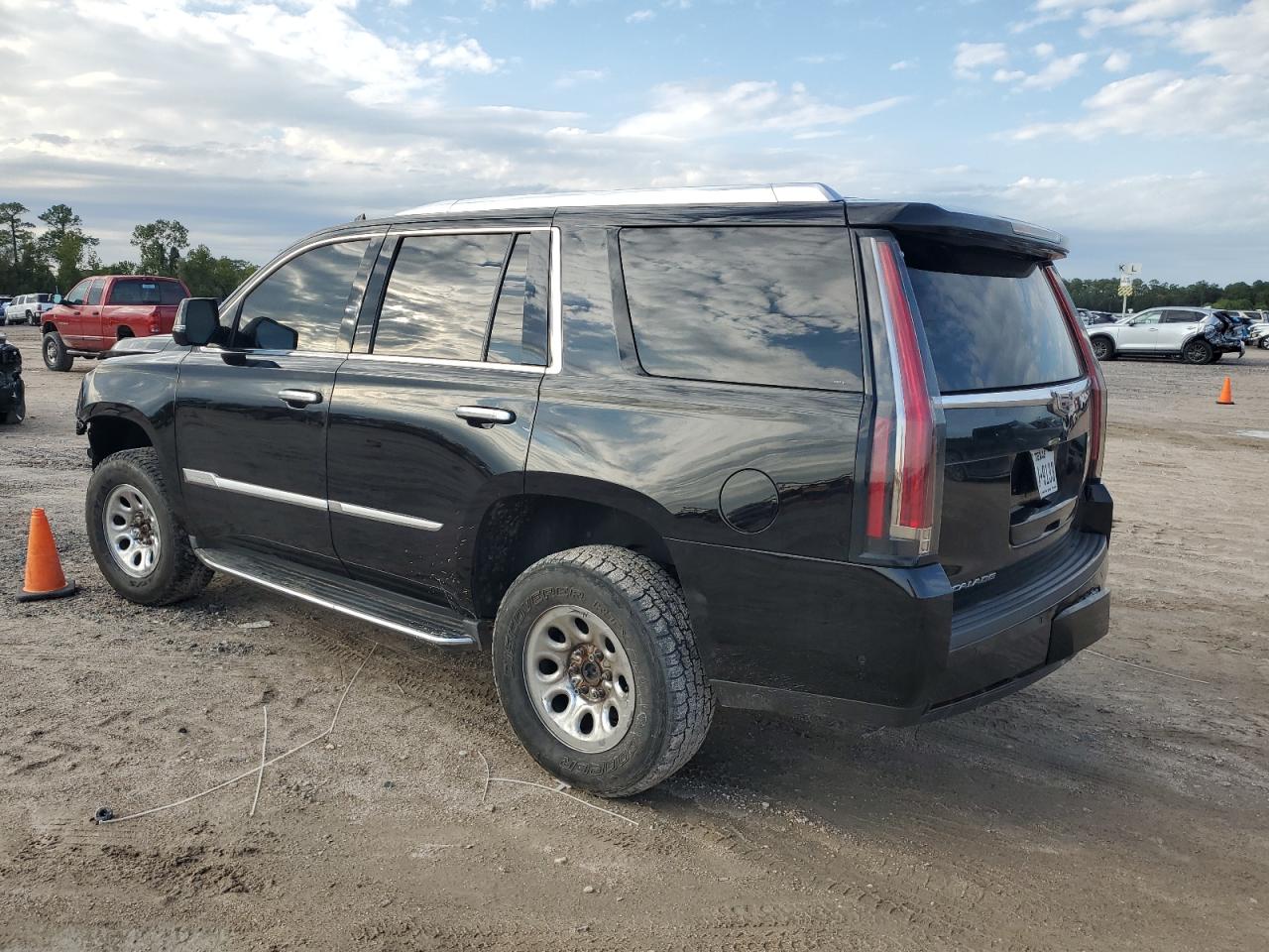 2018 Cadillac Escalade VIN 1GYS4BKJ0JR196916 Copart auction photo, front end damage thumbnail 2