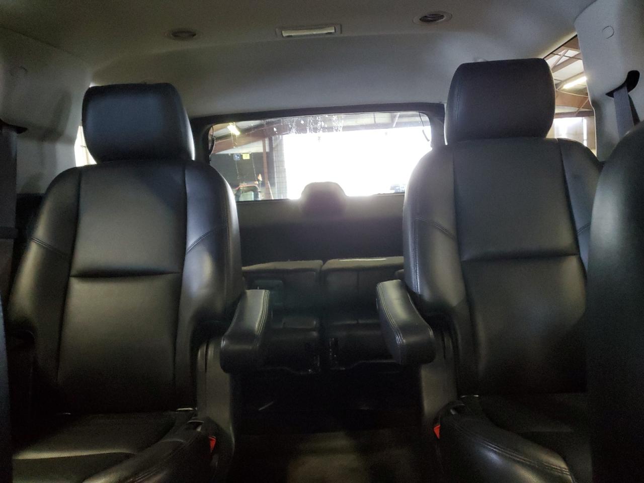 2013 Chevrolet Tahoe VIN 1GNSKCE01DR229437 Copart auction photo, minor dent/scratches damage thumbnail 10