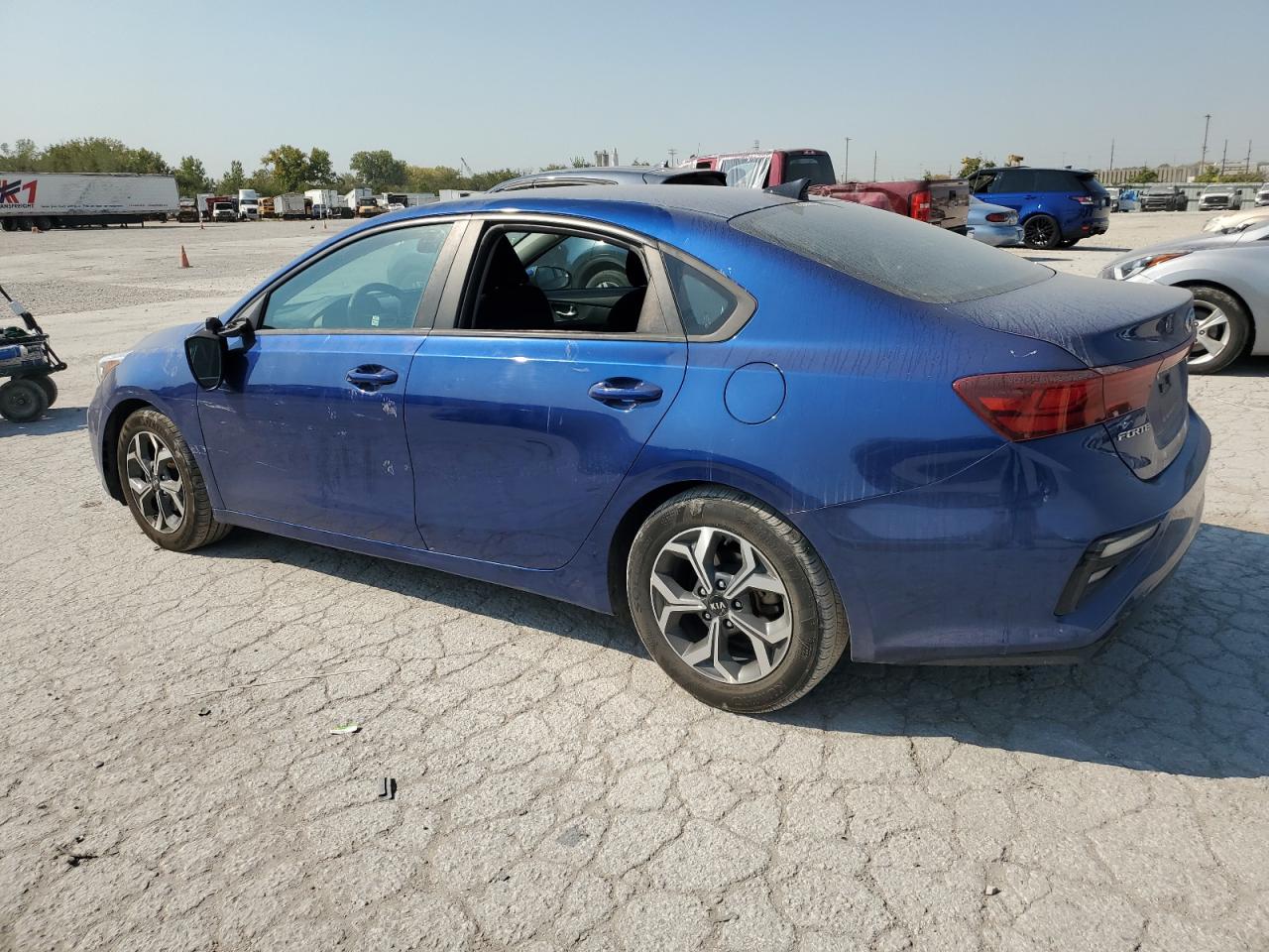 2020 KIA Forte VIN 3KPF24AD7LE255849 Copart auction photo, vandalism / side damage thumbnail 2
