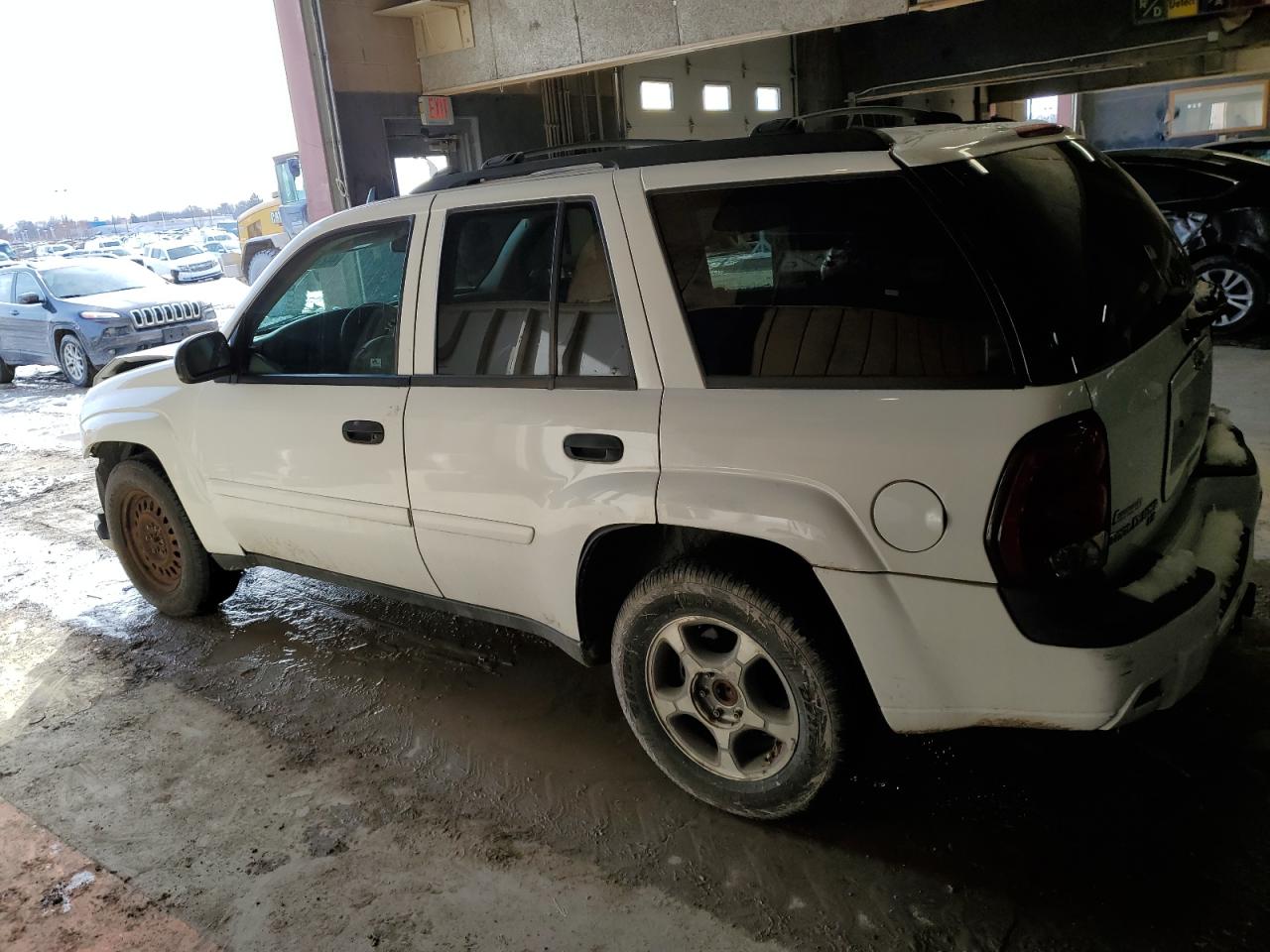 2006 Chevrolet TrailBlazer VIN 1GNDT13SX62139746 Copart auction photo, front end / minor dent/scratches damage thumbnail 2