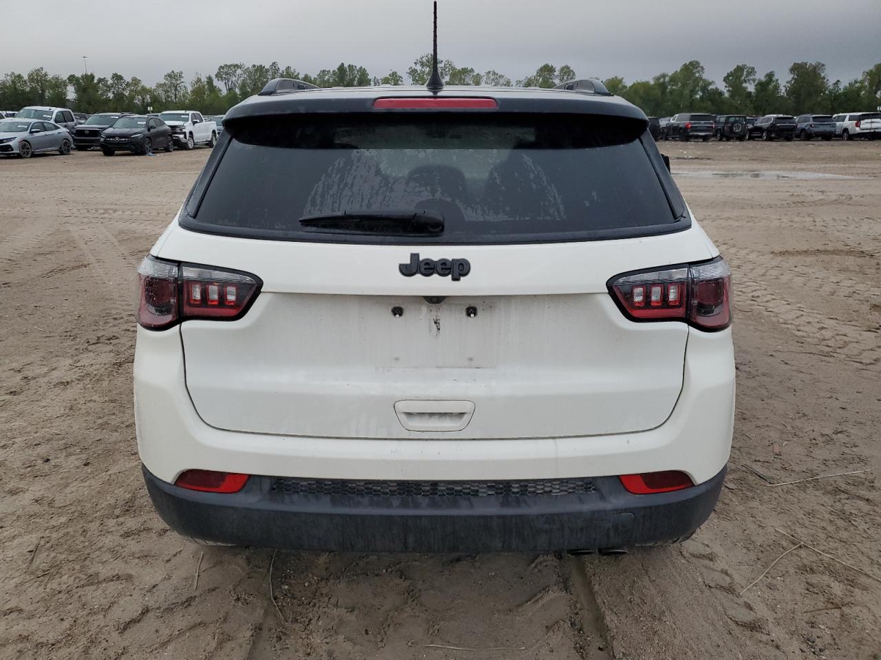 2021 Jeep Compass VIN 3C4NJCBB7MT560884 Copart auction photo, front end / side damage thumbnail 6