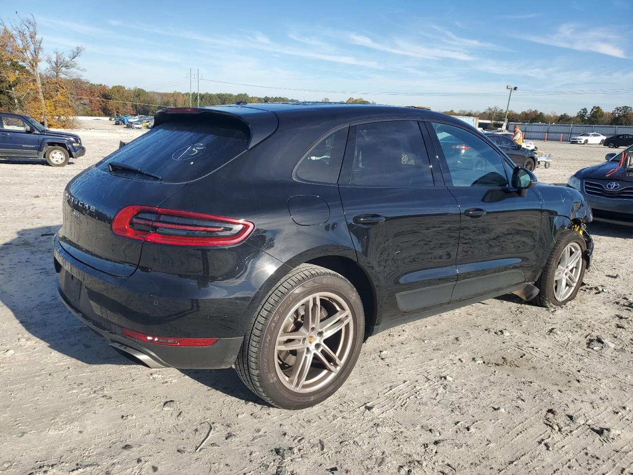 2017 Porsche Macan VIN WP1AA2A50HLB05623 Copart auction photo, front end damage thumbnail 3