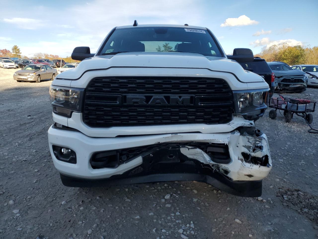 2022 RAM 2500 VIN 3C6UR5DJ4NG403190 Copart auction photo, front end damage thumbnail 5