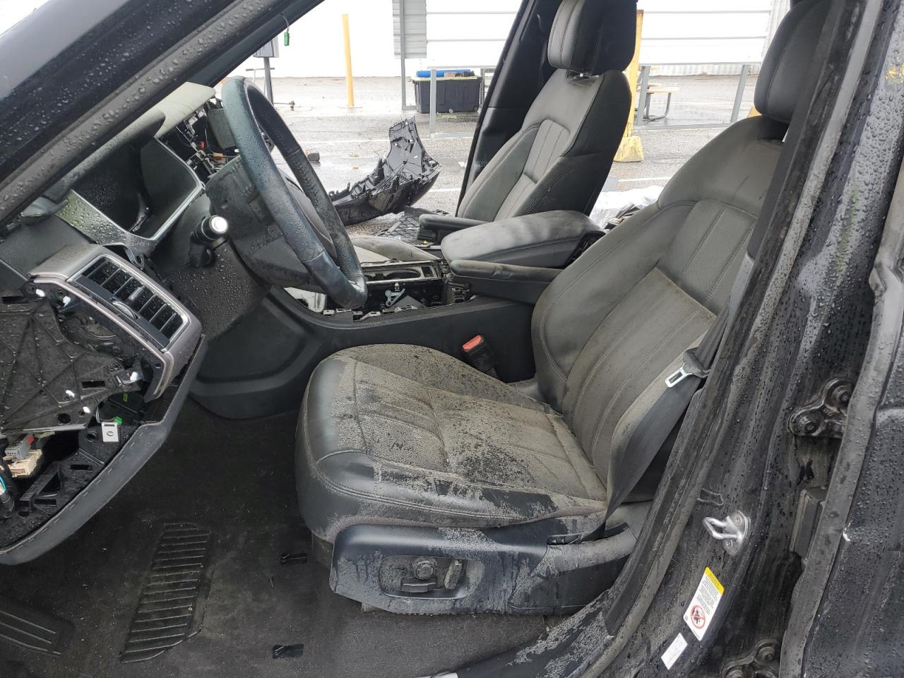 2018 Land Rover Range Rover VIN SALWR2RV3JA190696 Copart auction photo, vandalism / missing/altered vin damage thumbnail 7