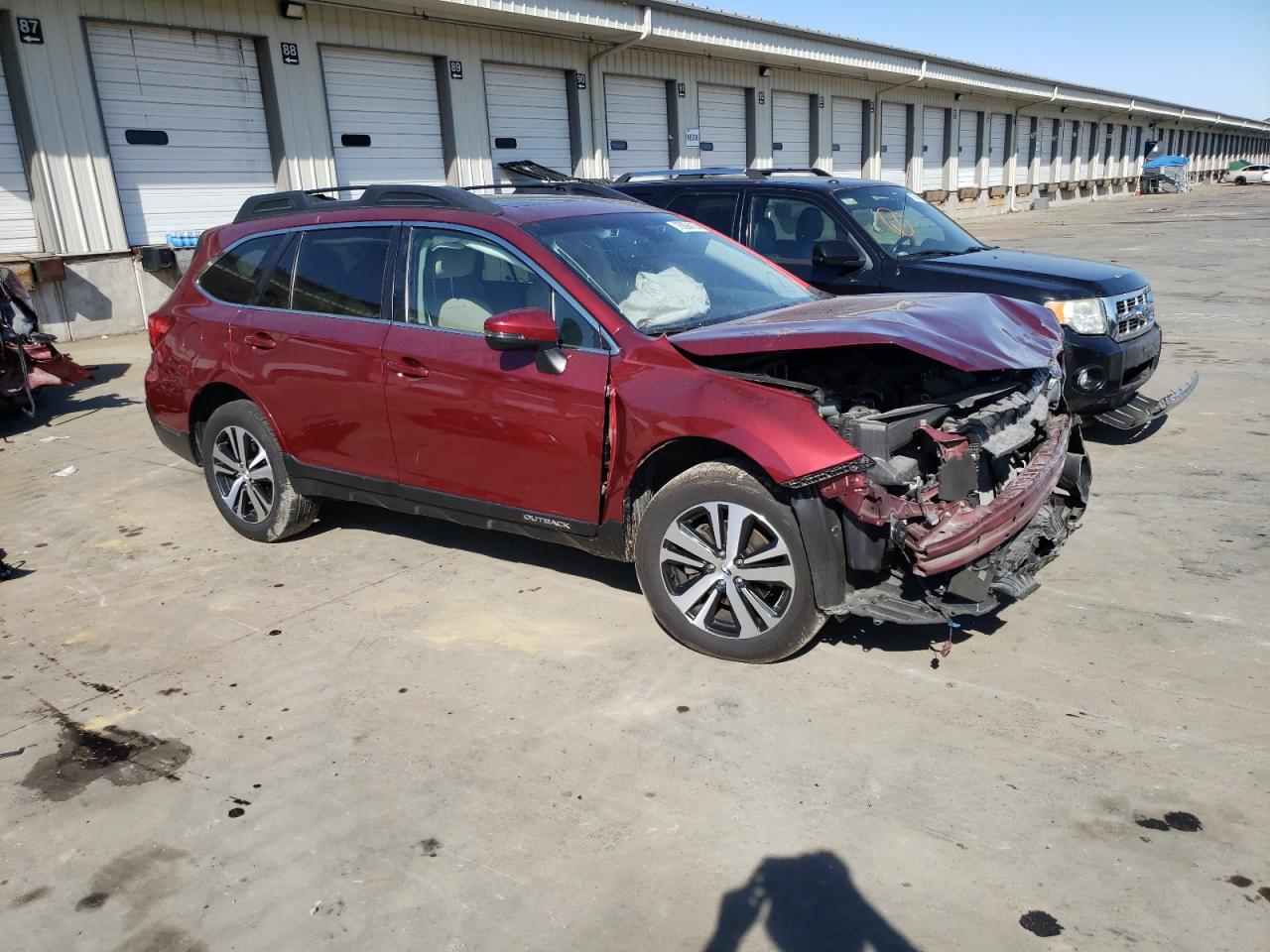 2019 Subaru Outback VIN 4S4BSANC3K3337464 Copart auction photo, front end damage thumbnail 4