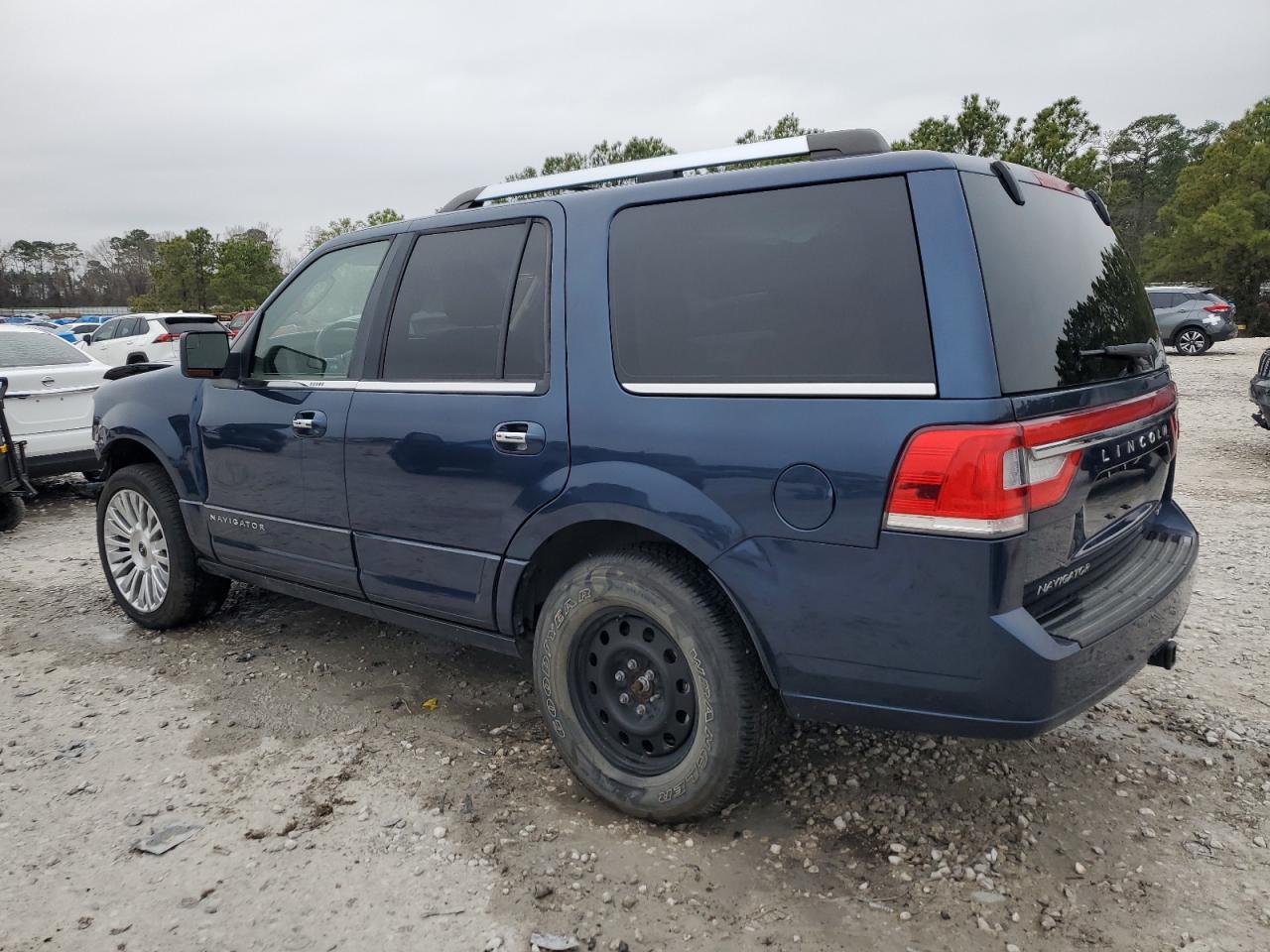 2016 Lincoln Navigator VIN 5LMJJ2HT4GEL06104 Copart auction photo, front end / side damage thumbnail 2