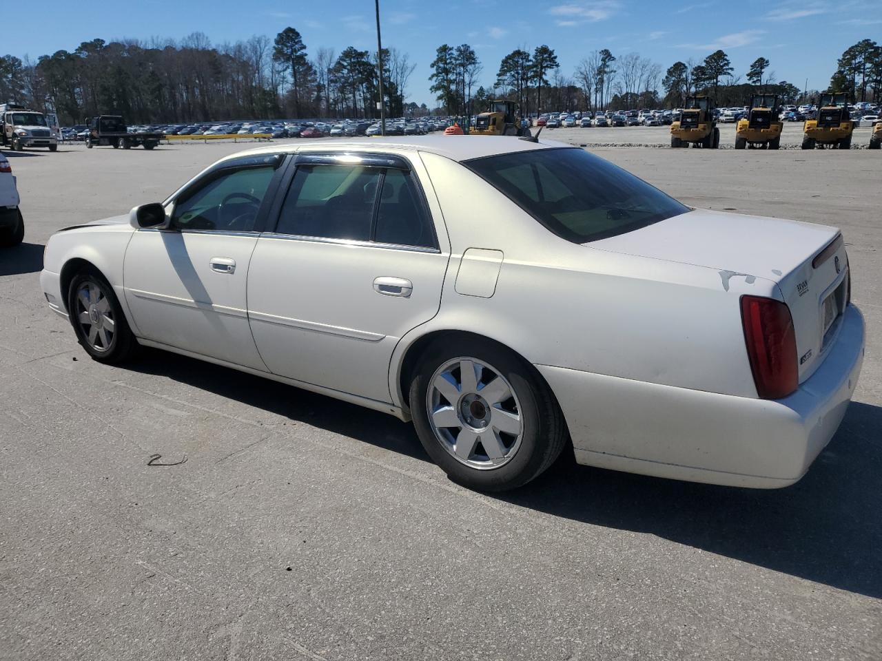 2005 Cadillac De Ville VIN 1G6KF57915U233705 Copart auction photo, front end damage thumbnail 2