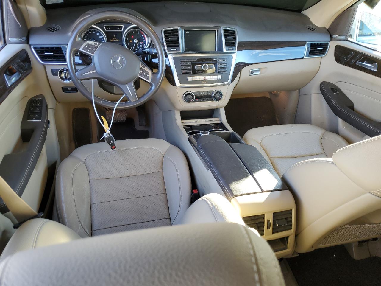 2015 Mercedes-Benz M-klasse VIN 4JGDA5HBXFA541072 Copart auction photo, front end / side damage thumbnail 8