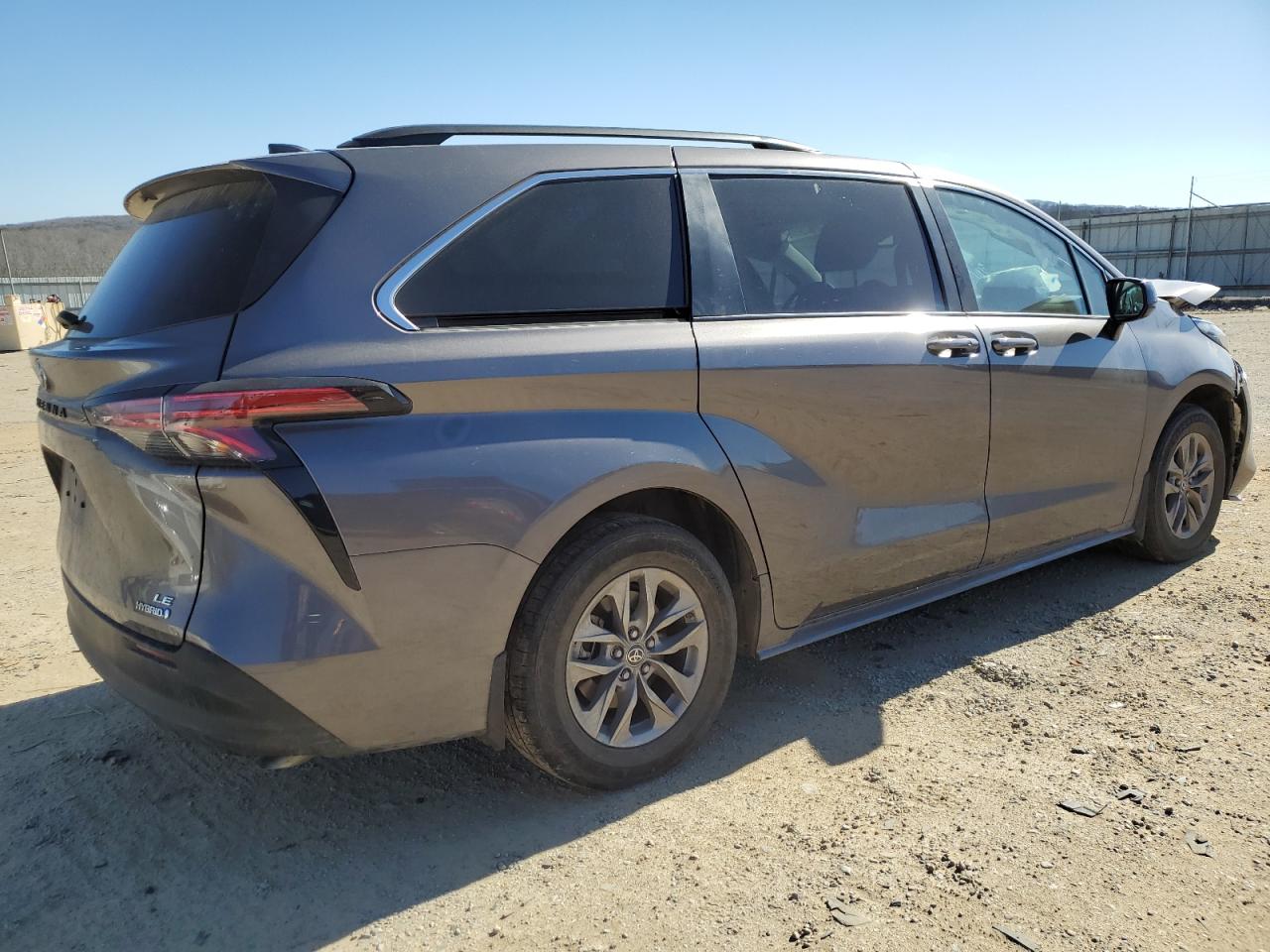 2021 Toyota Sienna VIN 5TDBRKEC1MS055413 Copart auction photo, front end / side damage thumbnail 3