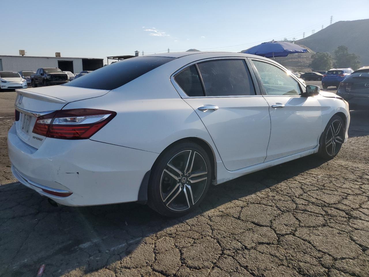 2016 Honda Accord VIN 1HGCR2F55GA235095 Copart auction photo, front end / side damage thumbnail 3