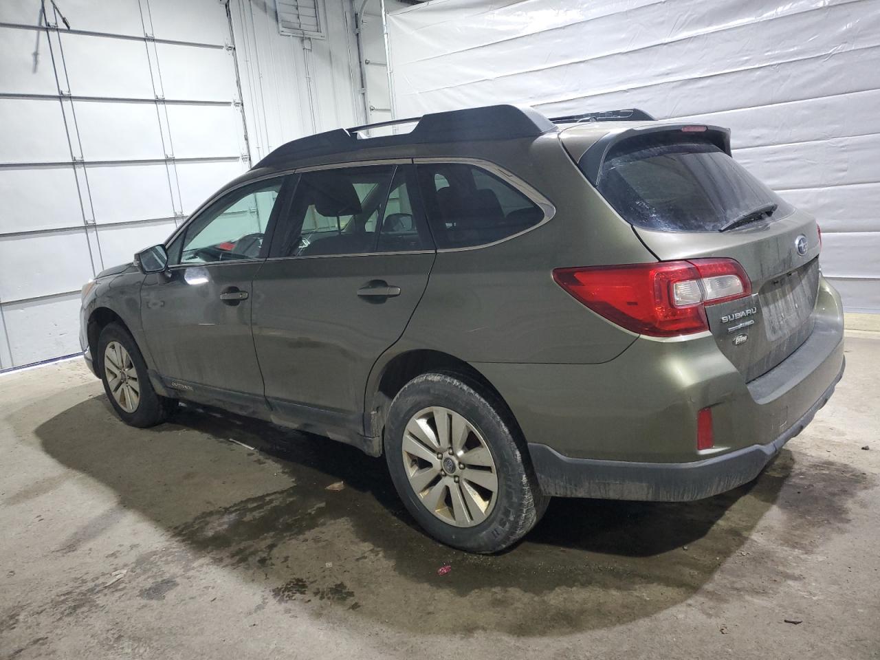 2015 Subaru Outback VIN 4S4BSAHC8F3250161 Copart auction photo, normal wear / minor dent/scratches damage thumbnail 2