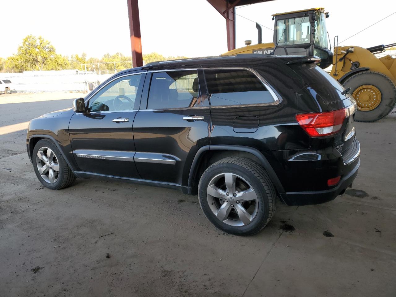 2011 Jeep Grand Cherokee VIN 1J4RR6GT4BC512940 Copart auction photo, hail damage thumbnail 2