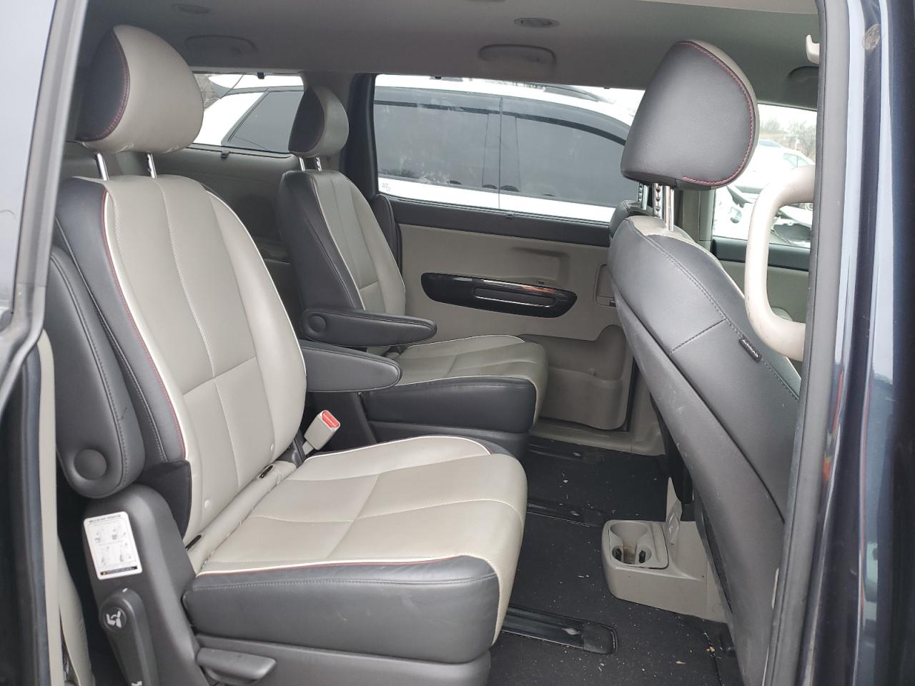 2015 KIA Sedona VIN KNDMC5C16F6047534 Copart auction photo, minor dent/scratches damage thumbnail 11