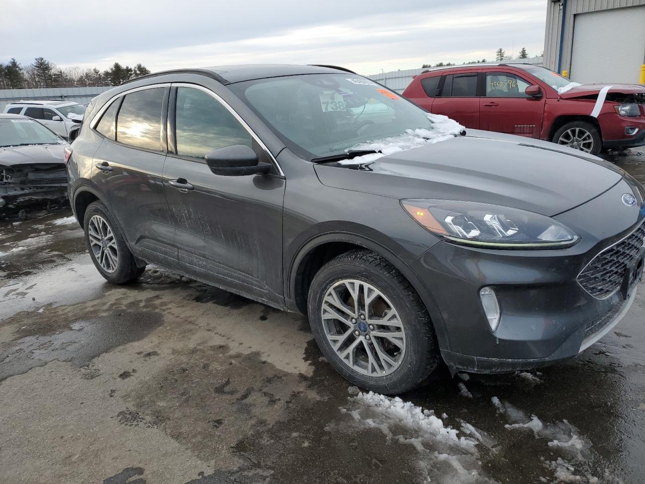 2020 Ford Escape VIN 1FMCU9H62LUA19396 Copart auction photo, biohazard/chemical / stripped damage thumbnail 4