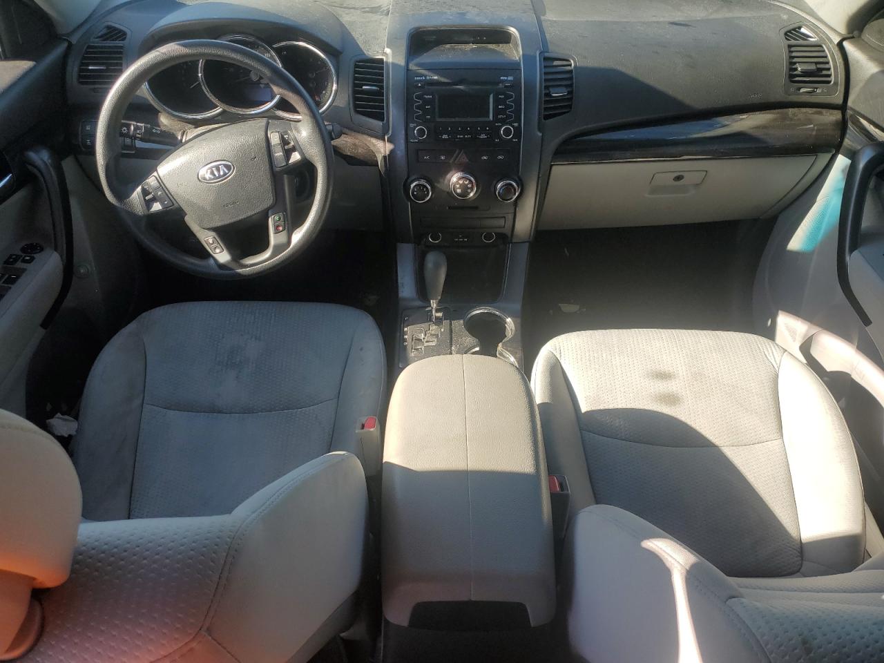 2012 KIA Sorento VIN 5XYKTDA6XCG266439 Copart auction photo, minor dent/scratches damage thumbnail 8