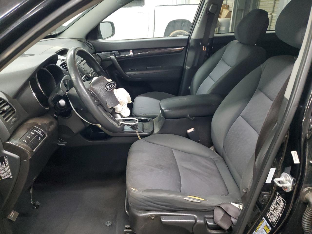 2012 KIA Sorento VIN 5XYKT3A11CG202949 Copart auction photo, front end damage thumbnail 7