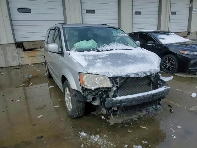 2010 Chrysler Town & Country VIN 2A4RR5D17AR450503 Copart auction photo, front end damage thumbnail 12