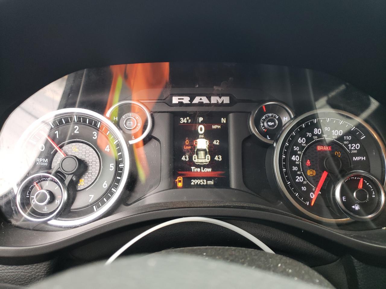 2020 RAM 1500 VIN 1C6SRFFT2LN303749 Copart auction photo, front end / minor dent/scratches damage thumbnail 9