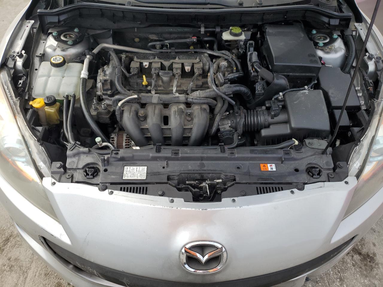2013 Mazda 3 VIN JM1BL1U79D1755807 Copart auction photo, rear end / minor dent/scratches damage thumbnail 11