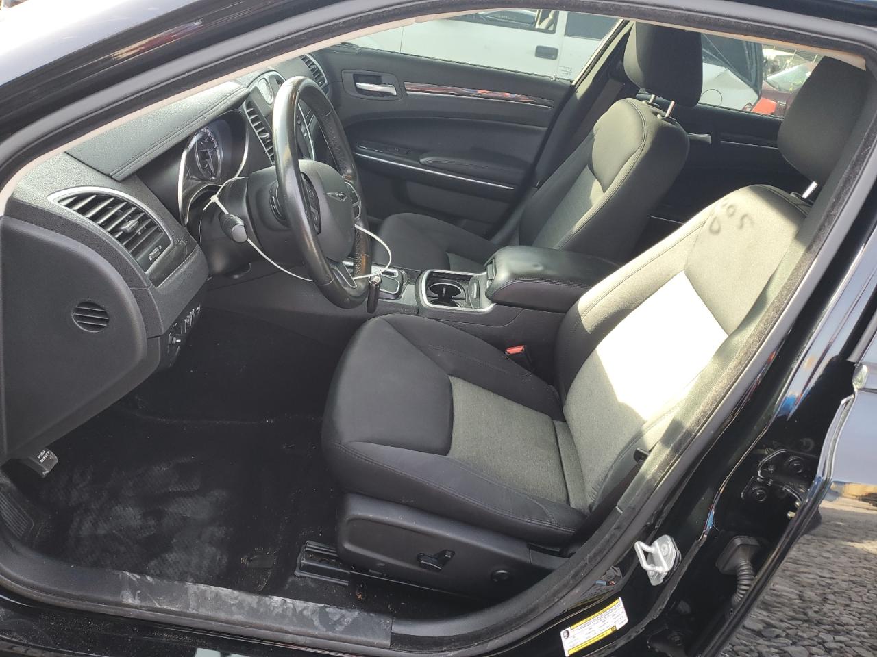 2020 Chrysler 300 VIN 2C3CCAAG1LH250129 Copart auction photo, all over damage thumbnail 7