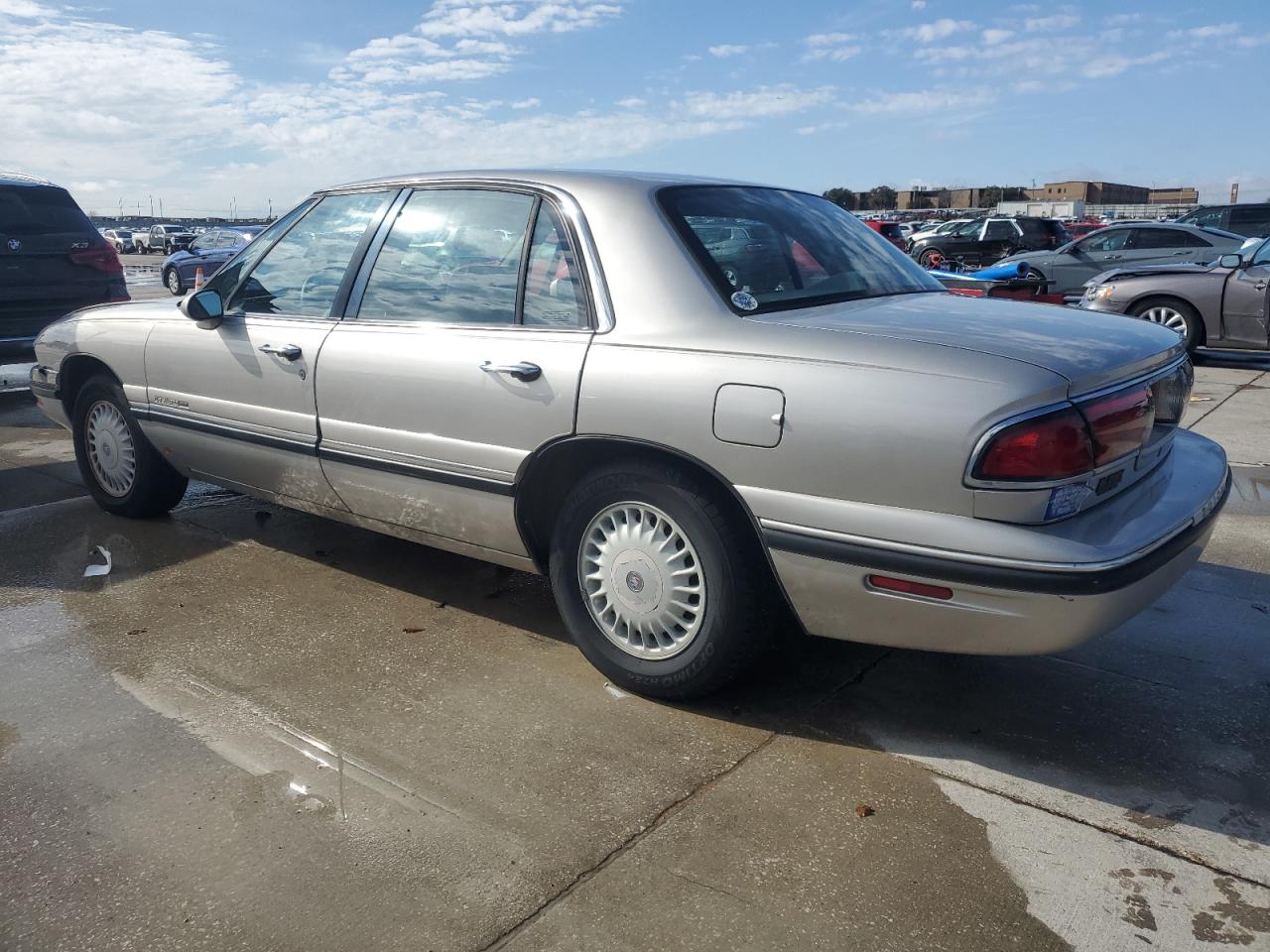 1997 Buick LeSabre VIN 1G4HP52K2VH551089 Copart auction photo, front end damage thumbnail 2