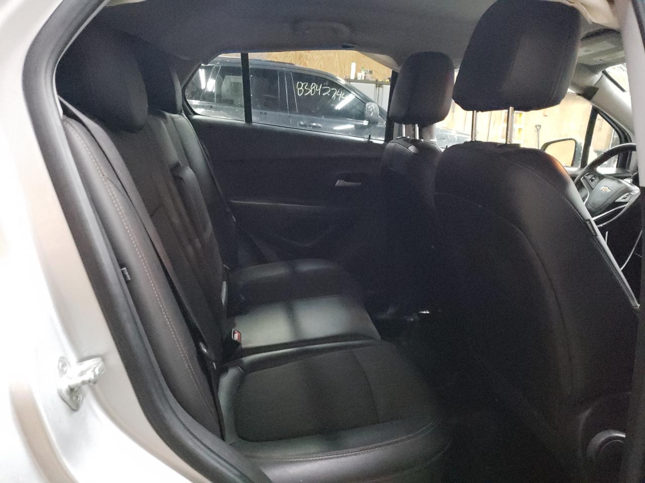 2019 Chevrolet Trax VIN KL7CJPSB1KB922928 Copart auction photo, side / minor dent/scratches damage thumbnail 11