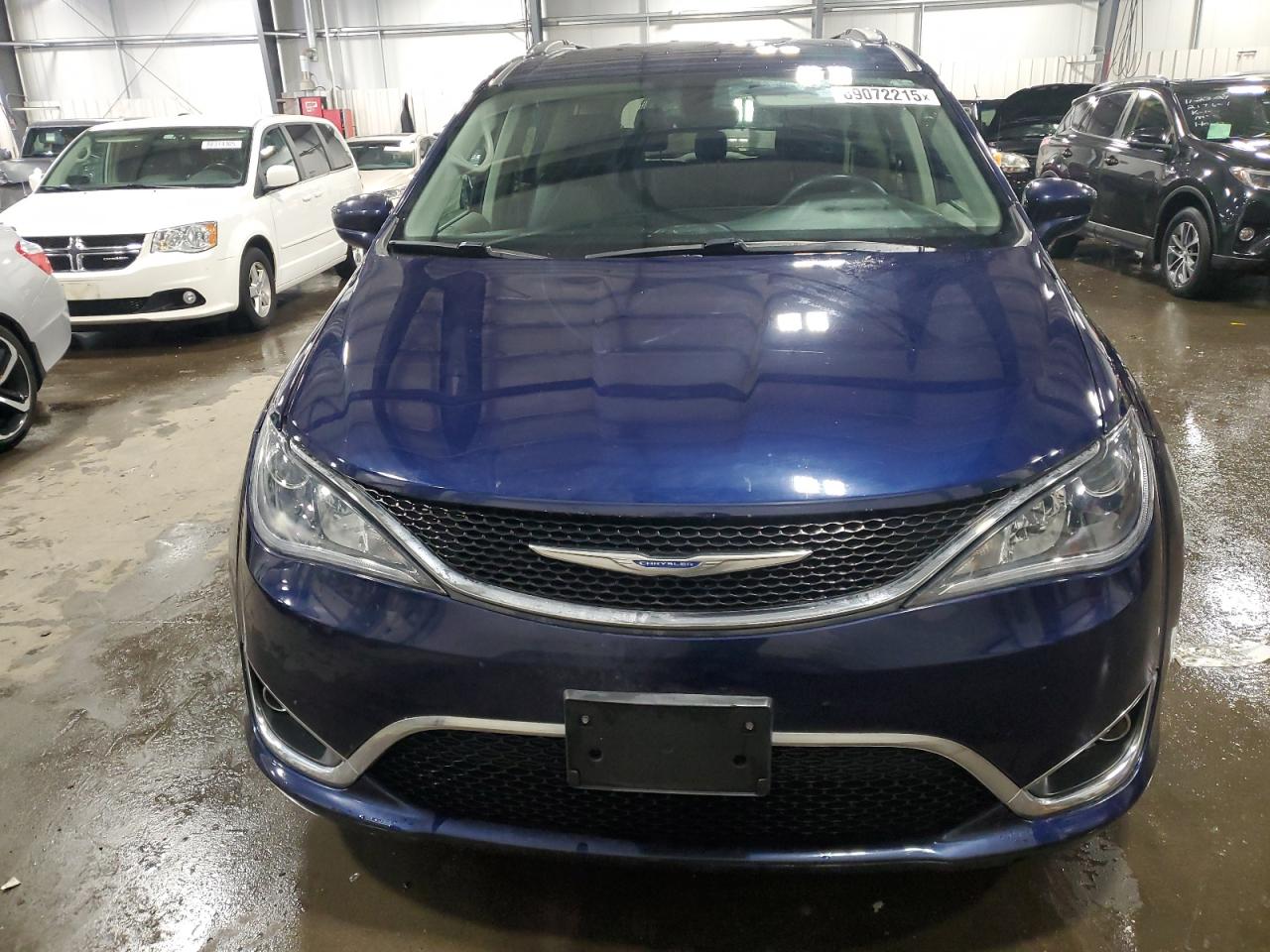 2017 Chrysler Pacifica VIN 2C4RC1EG1HR514791 Copart auction photo, front end damage thumbnail 5