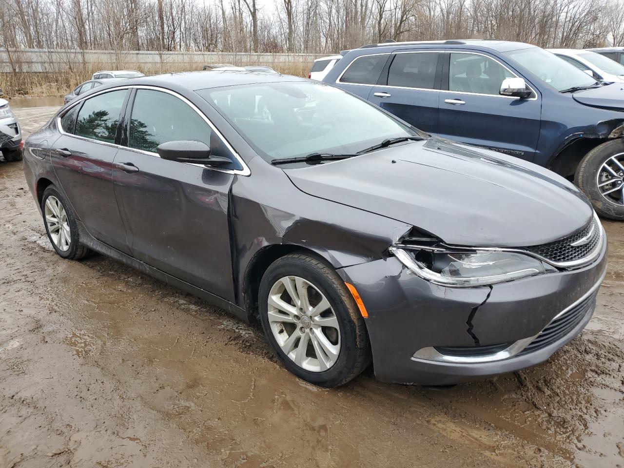 2015 Chrysler 200 VIN 1C3CCCAB0FN505302 Copart auction photo, front end / side damage thumbnail 4