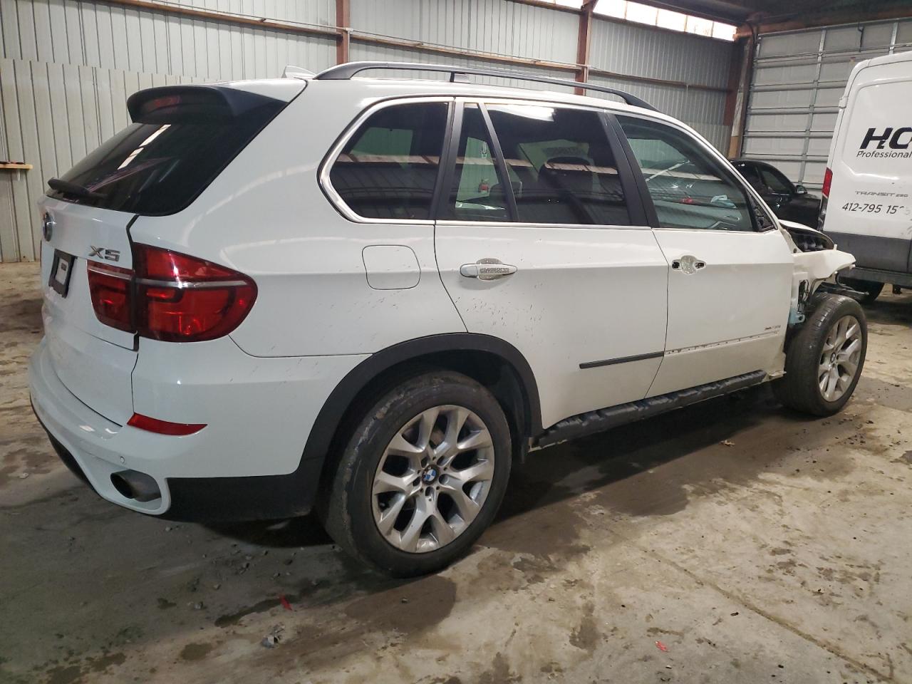 2013 BMW X5 VIN 5UXZV4C50D0G53975 Copart auction photo, front end / side damage thumbnail 3
