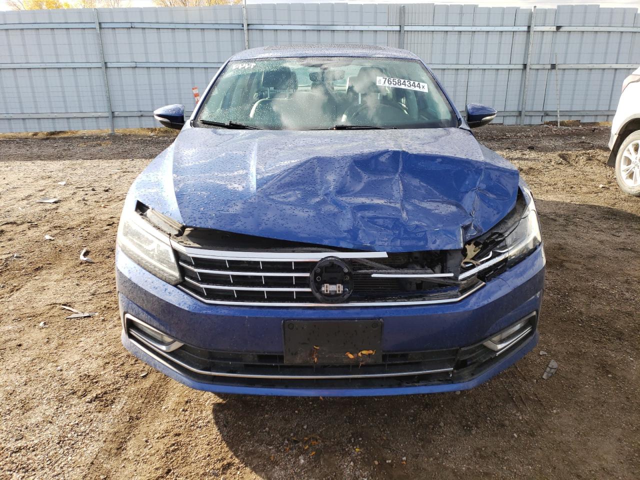 2017 Volkswagen Passat VIN 1VWGT7A39HC016924 Copart auction photo, frame damage / front end damage thumbnail 5