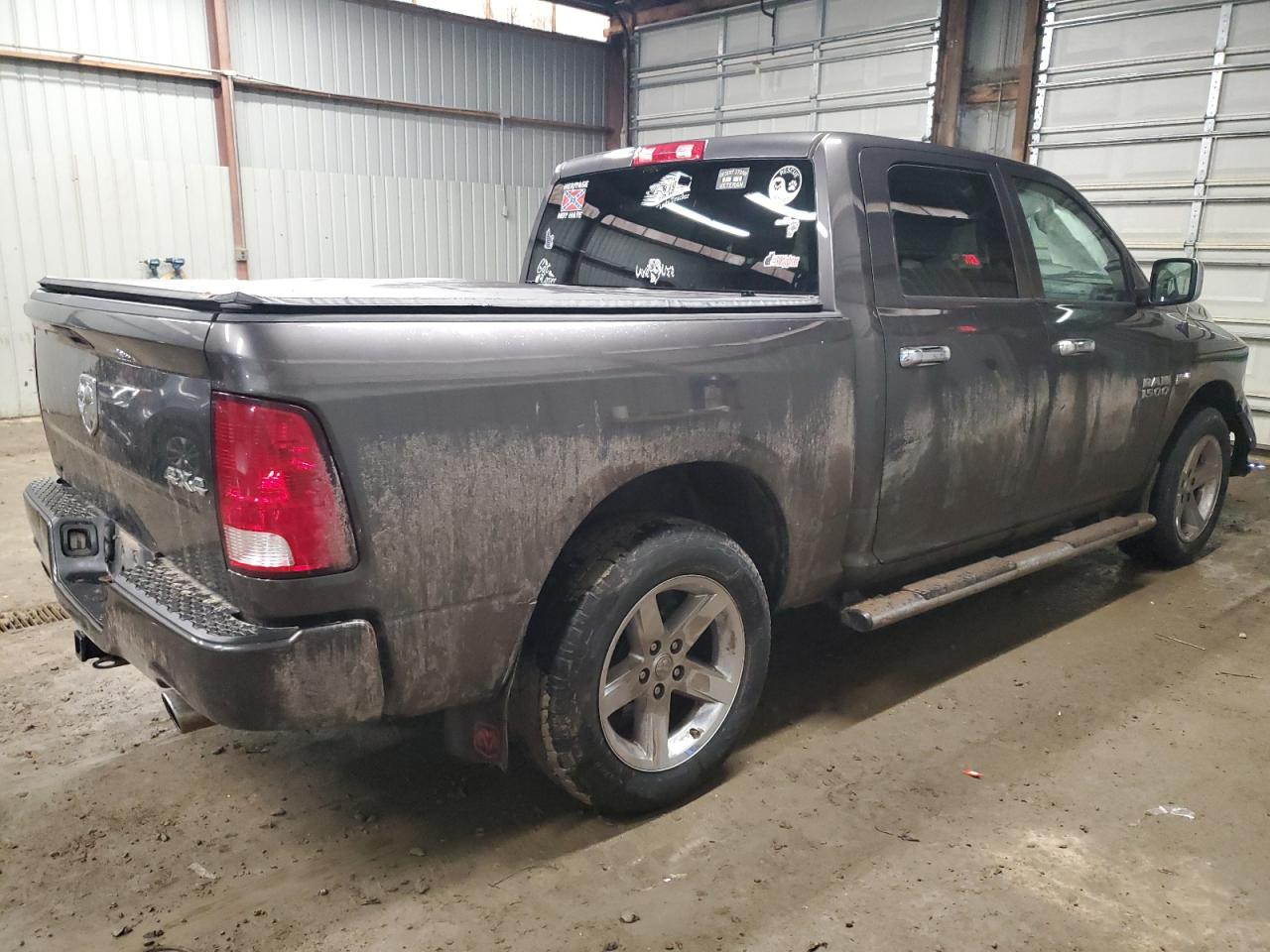 2016 RAM 1500 VIN 3C6RR7KT3GG266803 Copart auction photo, front end damage thumbnail 3