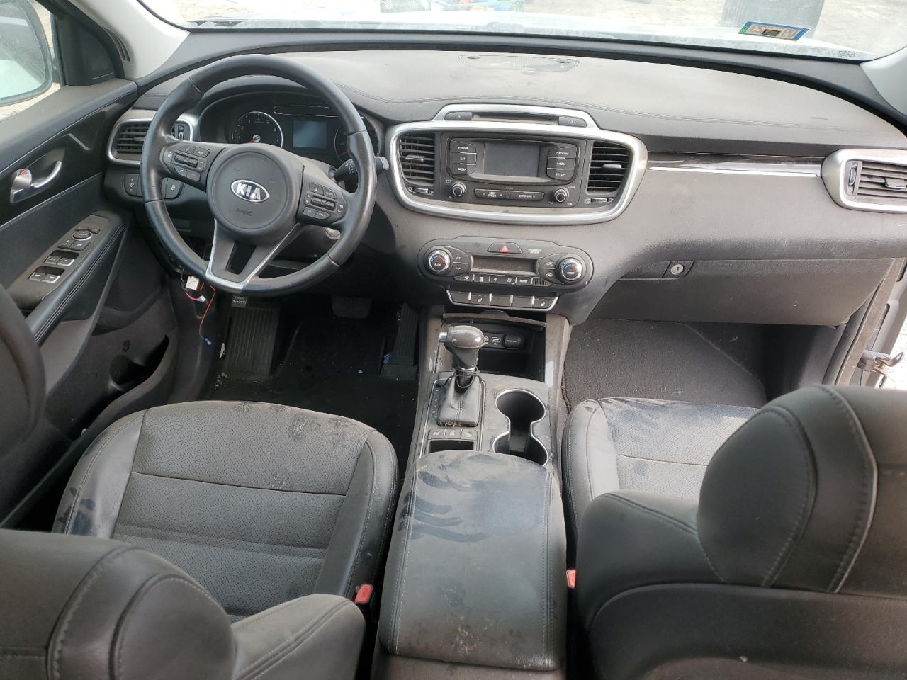 2016 KIA Sorento VIN 5XYPHDA12GG032281 Copart auction photo, vandalism damage thumbnail 8