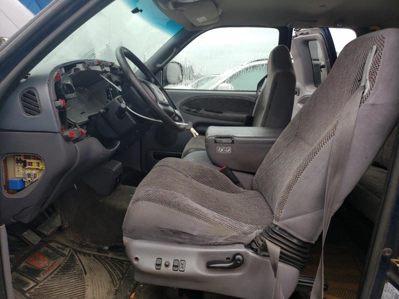 2001 Dodge RAM VIN 3B7KC23Z71G739689 Copart auction photo, side / minor dent/scratches damage thumbnail 7