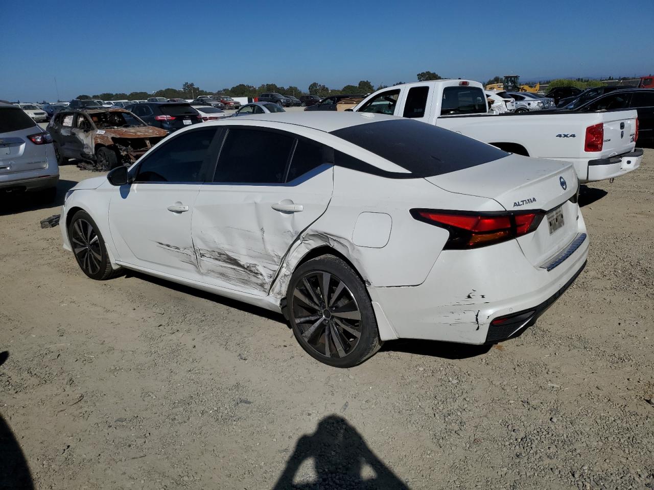 2021 Nissan Altima VIN 1N4BL4CW3MN330933 Copart auction photo, side / rear end damage thumbnail 2