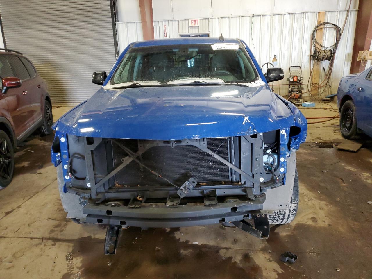 2019 Chevrolet Tahoe VIN 1GNSKDEC6KR404004 Copart auction photo, front end / side damage thumbnail 5