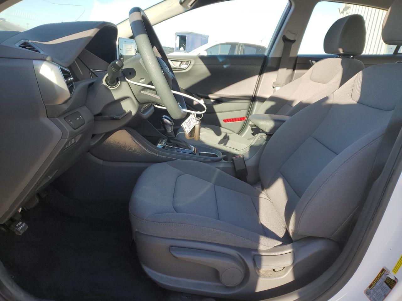 2020 Hyundai IONIQ VIN KMHC65LC3LU212138 Copart auction photo, rear end damage thumbnail 7
