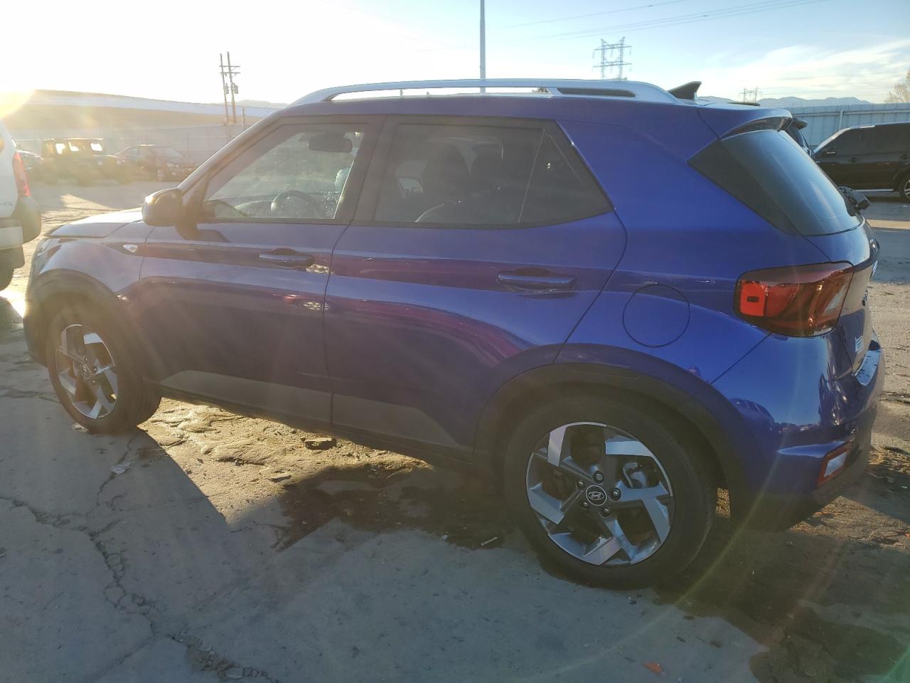 2022 Hyundai Venue VIN KMHRC8A37NU193054 Copart auction photo, front end damage thumbnail 2