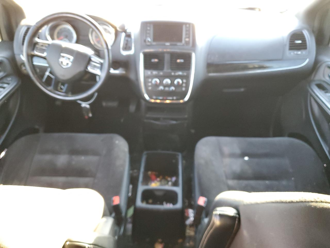 2018 Dodge Caravan VIN 2C4RDGBGXJR307598 Copart auction photo, rear end damage thumbnail 8