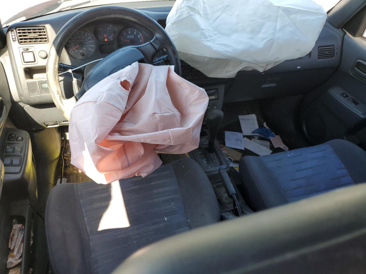 1997 Toyota RAV 4 VIN JT3GP10V8V7011049 Copart auction photo, front end damage thumbnail 8