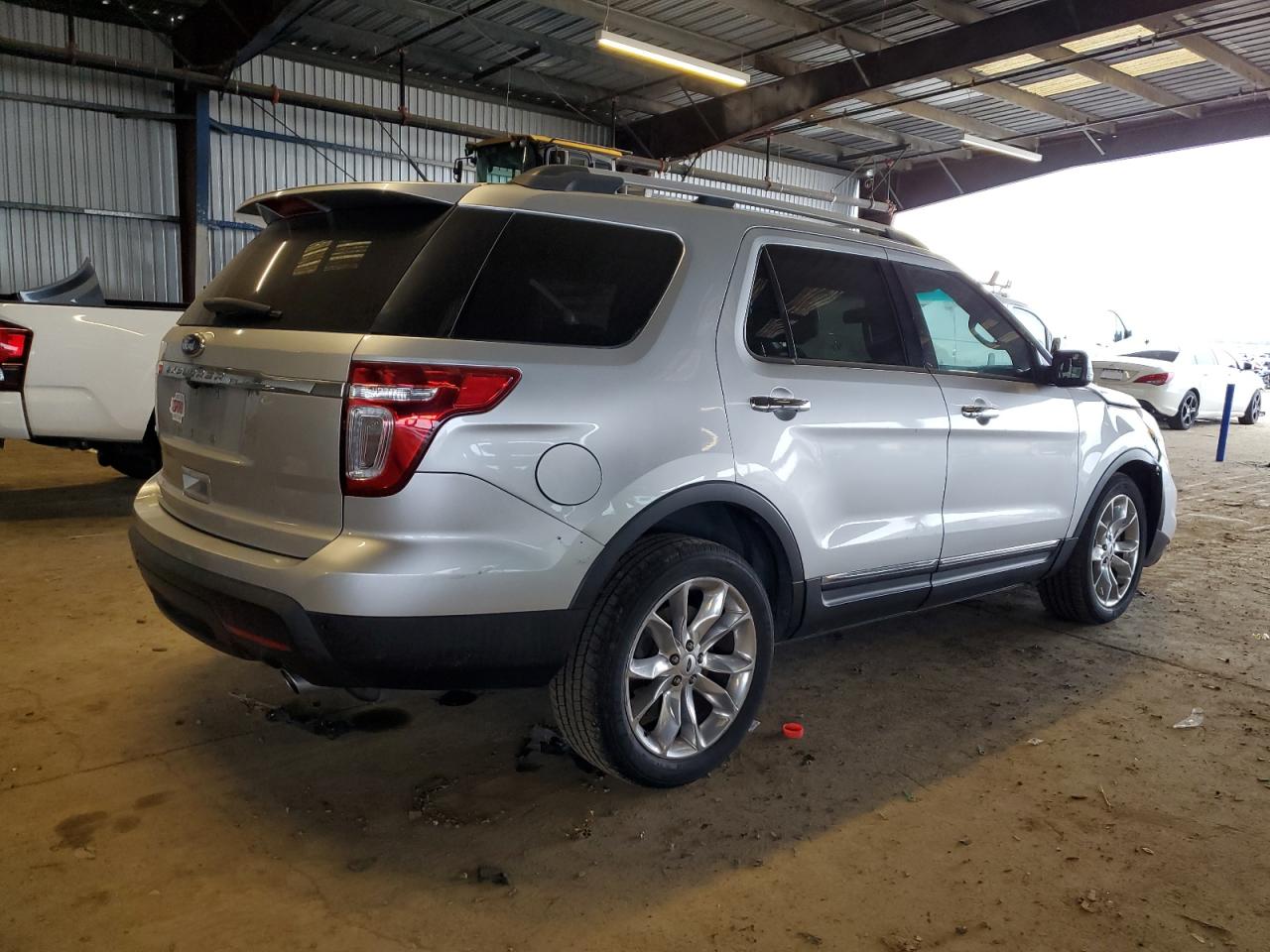 2014 Ford Explorer VIN 1FM5K7D8XEGB19306 Copart auction photo, front end / rear end damage thumbnail 3