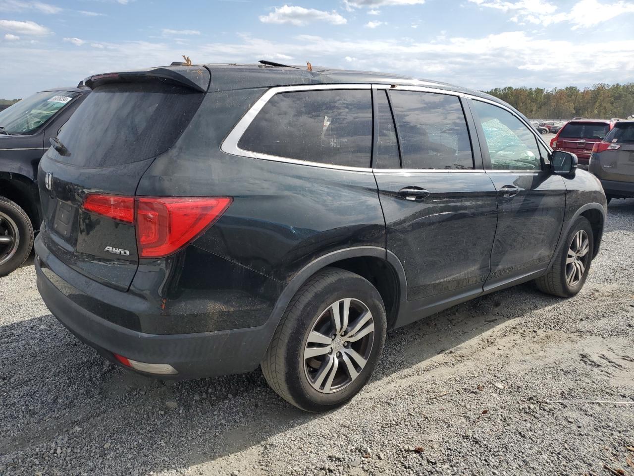 2017 Honda Pilot VIN 5FNYF6H50HB103534 Copart auction photo, all over damage thumbnail 3