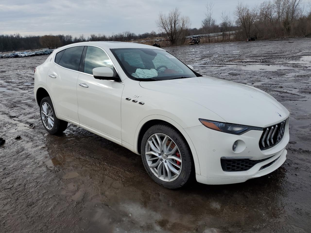 2022 Maserati Levante VIN ZN661XUA4NX393176 Copart auction photo, front end damage thumbnail 4