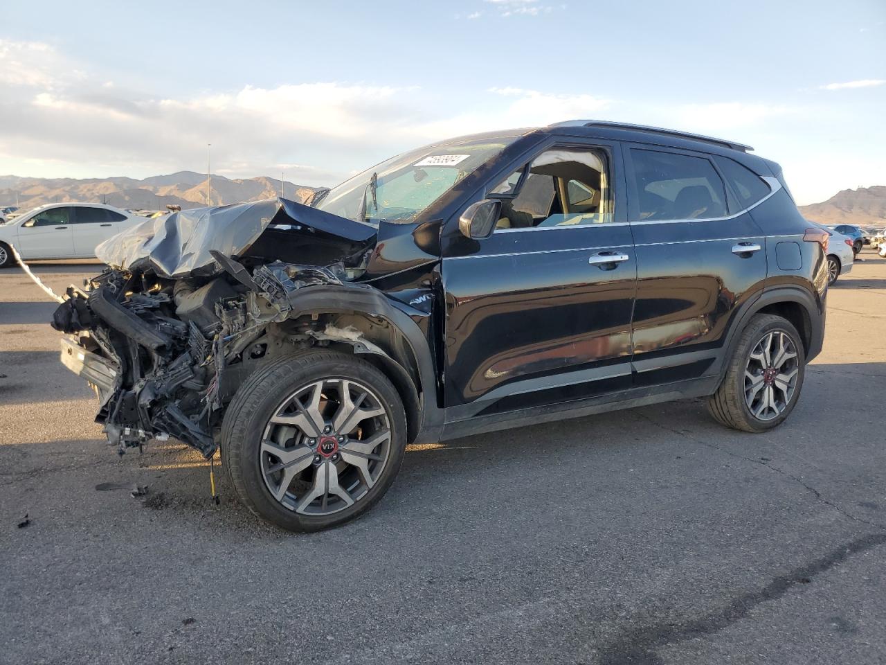 2021 KIA Seltos VIN KNDETCA21M7121390