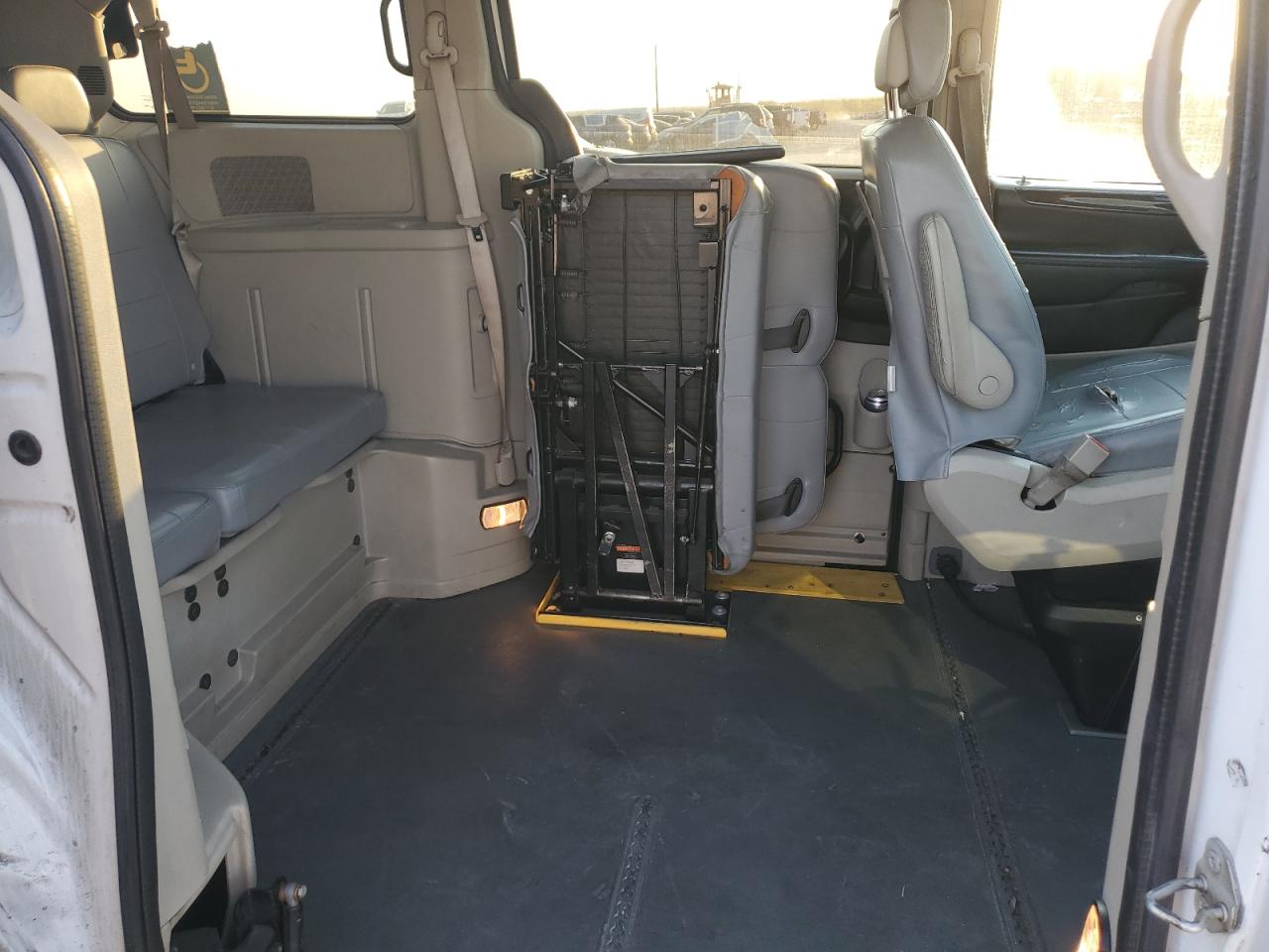 2017 Dodge Caravan VIN 2C4RDGBG9HR776501 Copart auction photo, front end damage thumbnail 11