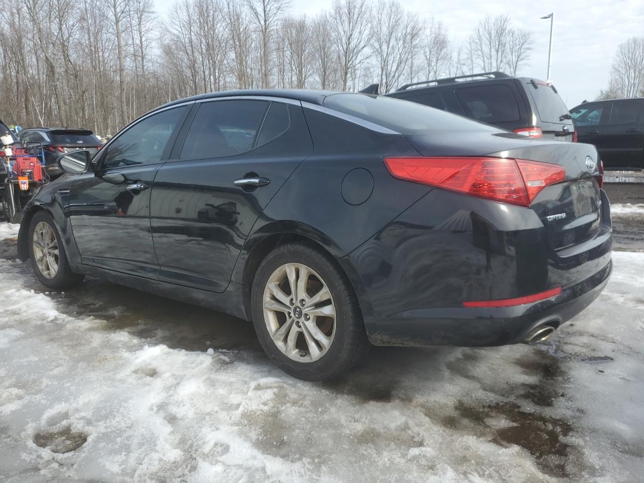 2011 KIA Optima VIN KNAGN4A73B5145264 Copart auction photo, front end / minor dent/scratches damage thumbnail 2