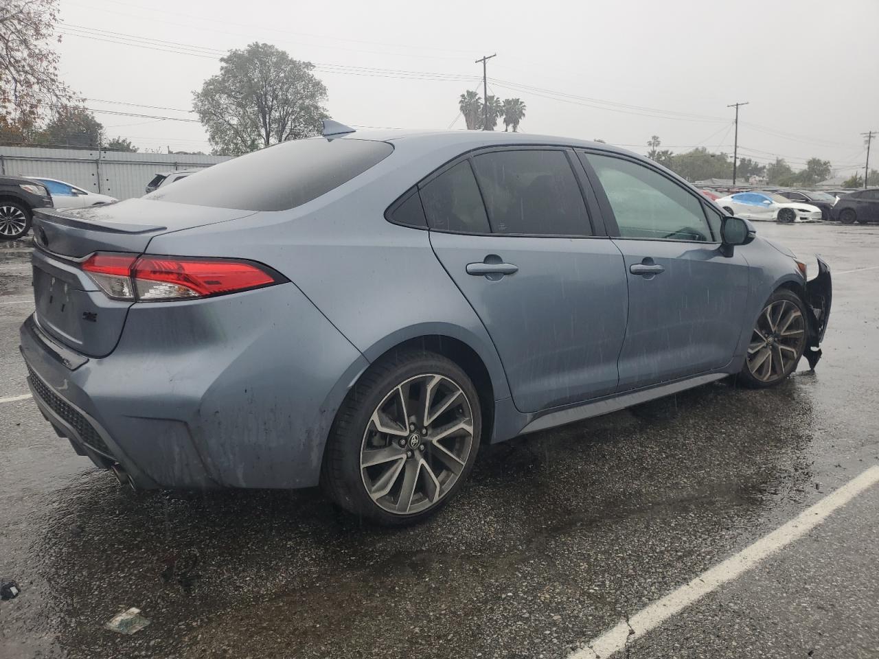 2022 Toyota Corolla VIN 5YFS4MCE6NP102301 Copart auction photo, front end / minor dent/scratches damage thumbnail 3